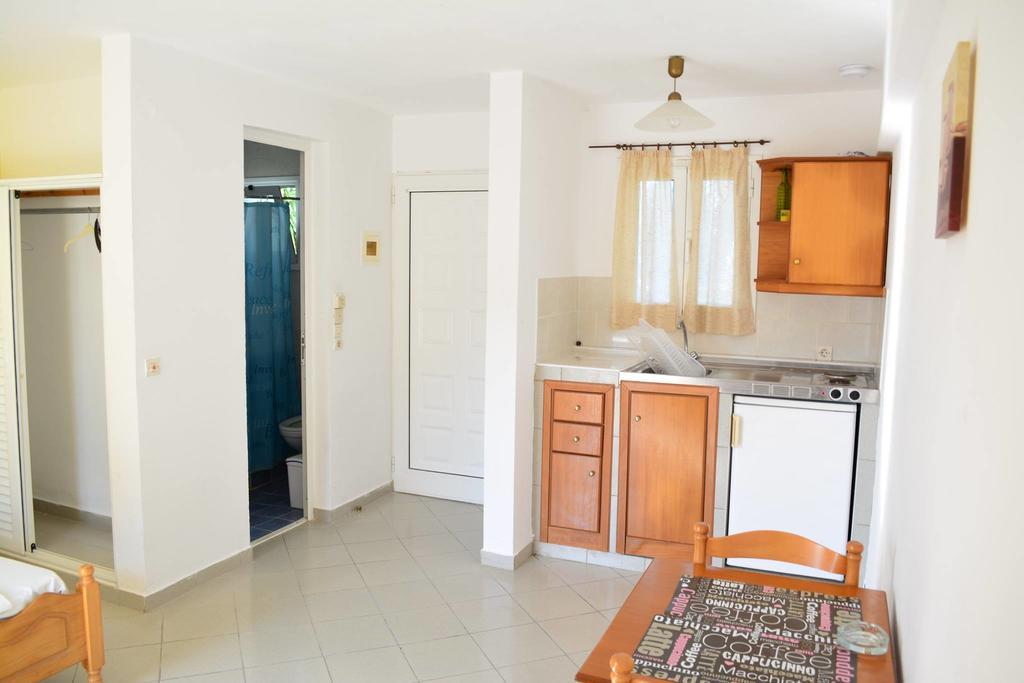 Cavos Beach House Kavos Exterior photo