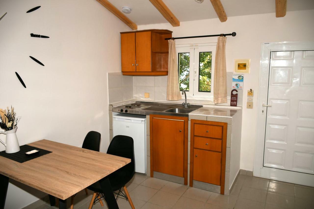 Cavos Beach House Kavos Exterior photo